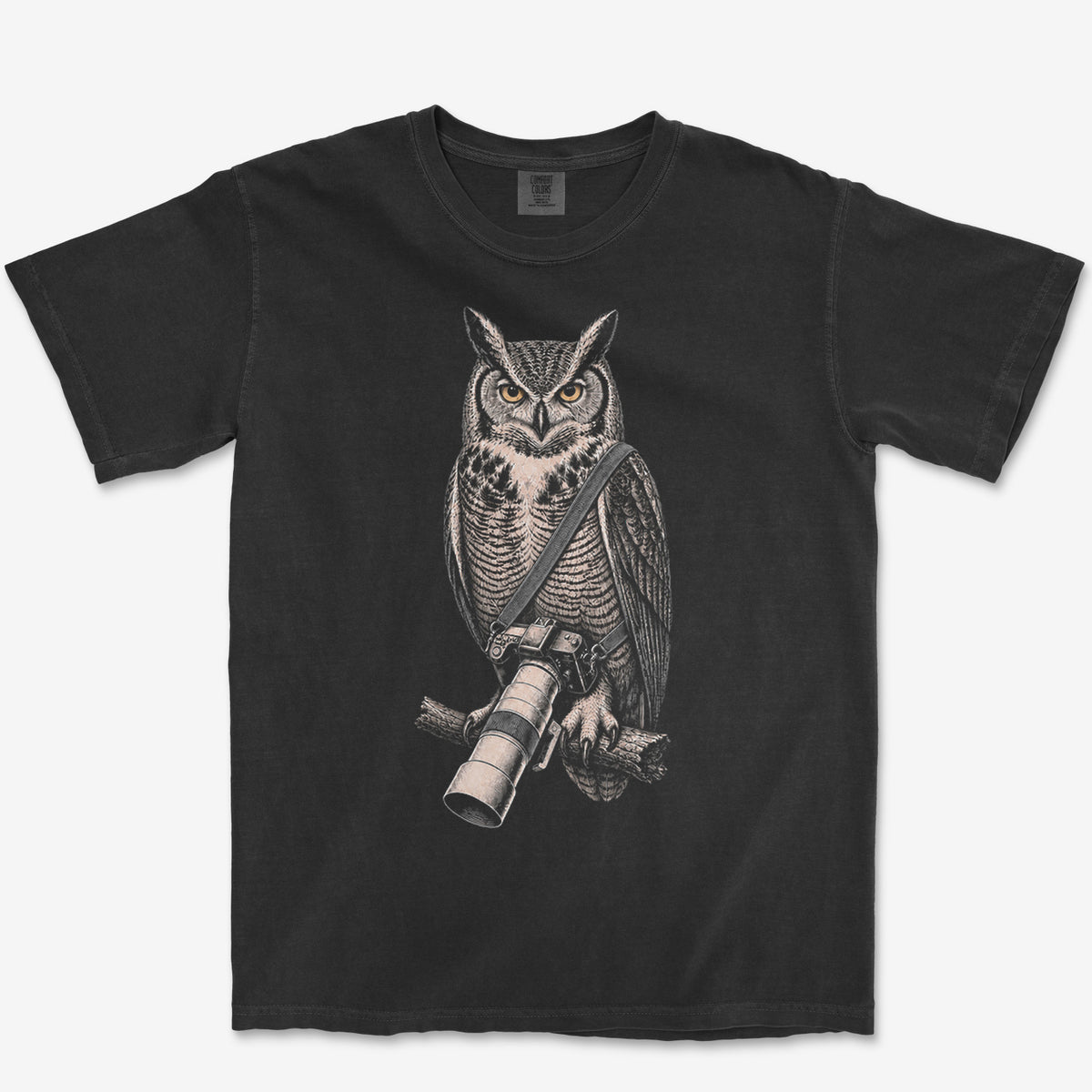 Long Lens Great Horned Owl Heavyweight Tee — black