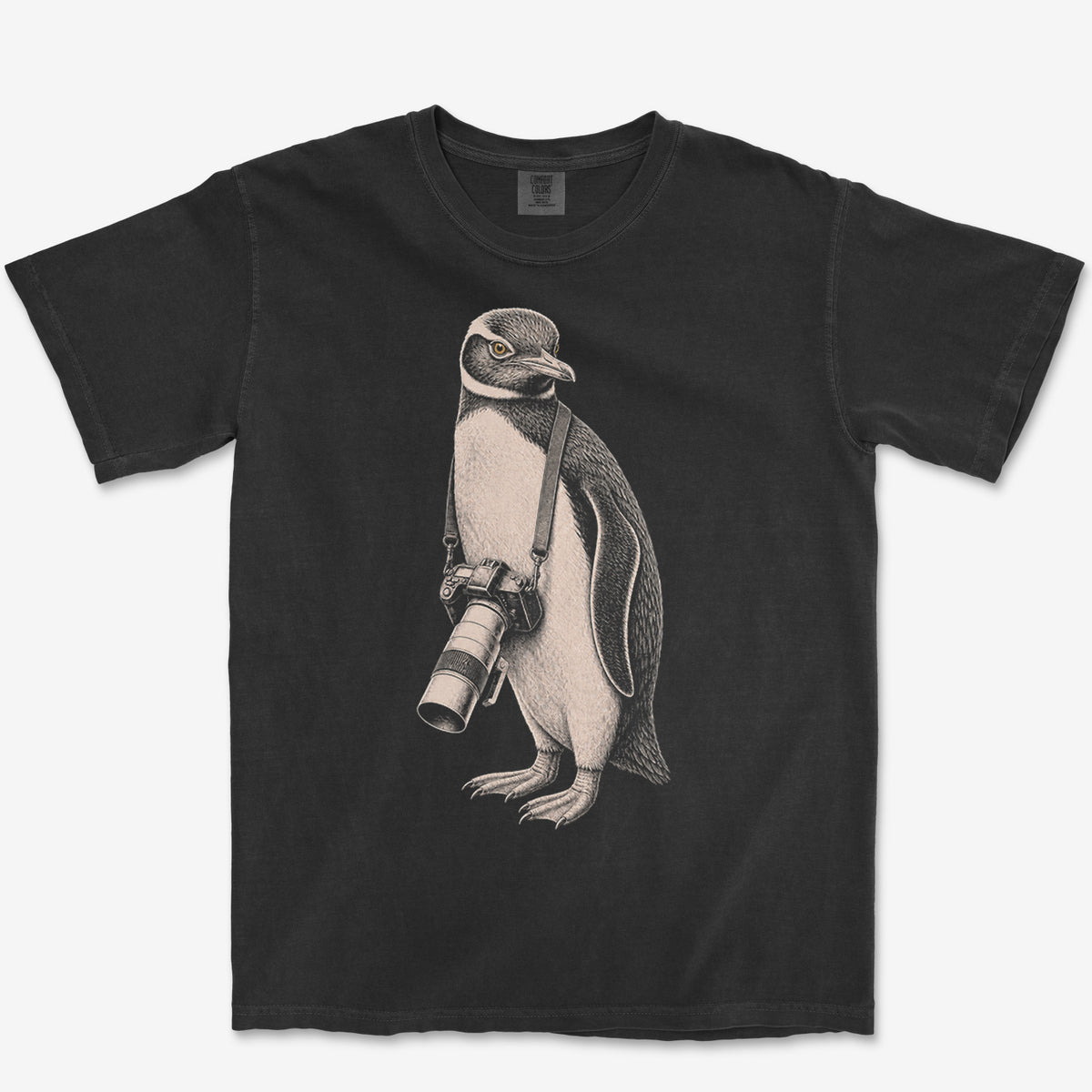 Long Lens Yellow-eyed Penguin Tee — black