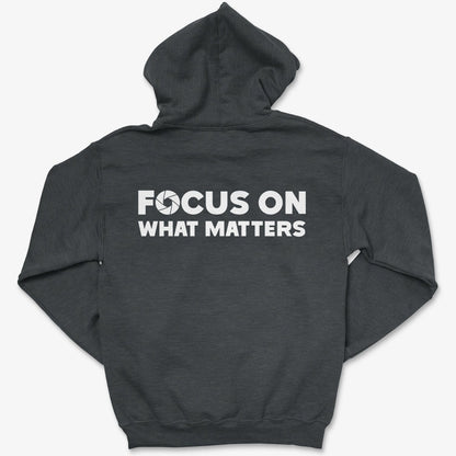 Hoodie Dark Heather / S Focus On - Pullover Hoodie