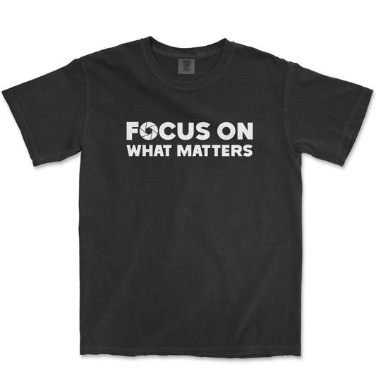 T-Shirt Black / S Focus On - Premium T-Shirt
