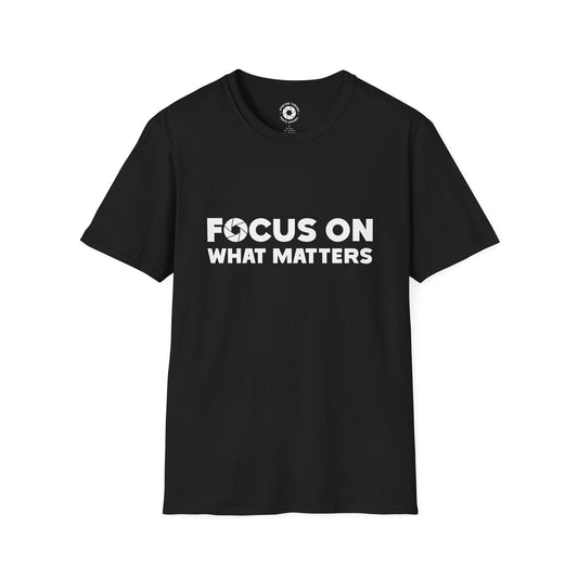 T-Shirt Black / S Focus On T-Shirt